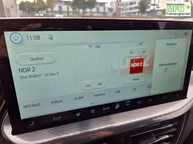 Ford Kuga Titanium 243PS PHEV Automatik schwenkb. AHK Sitzheizung v+h Lenkradheizung Frontscheibe beheizb. Klimaautomatik Navi SYNC4 Apple CarPlay Android Auto Touchscreen PDC 4xKamera 2xKeyless 17"LM vollelektr. Reichweite 66KM 