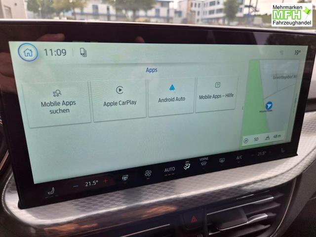 Ford Kuga Titanium 243PS PHEV Automatik schwenkb. AHK Sitzheizung v+h Lenkradheizung Frontscheibe beheizb. Klimaautomatik Navi SYNC4 Apple CarPlay Android Auto Touchscreen PDC 4xKamera 2xKeyless 17"LM vollelektr. Reichweite 66KM 