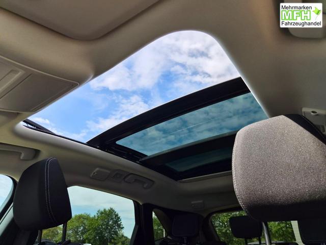 Ford Kuga Titanium 243PS PHEV Automatik schwenkb. AHK elektr. PanoDach Sitzheizung v+h Lenkradheizung Frontscheibe beheizb. Klimaautomatik Navi SYNC4 Apple CarPlay Android Auto Touchscreen PDC 4xKamera 2xKeyless 17"LM vollelektr. Reichweite 66KM 