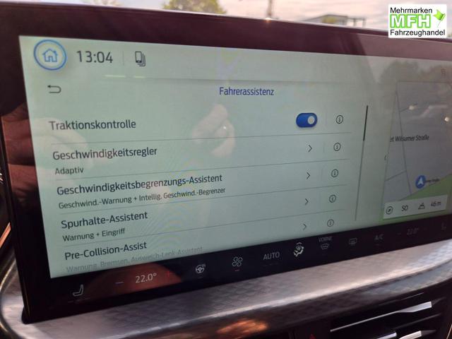 Ford Kuga Titanium 243PS PHEV Automatik schwenkb. AHK elektr. PanoDach Sitzheizung v+h Lenkradheizung Frontscheibe beheizb. Klimaautomatik Navi SYNC4 Apple CarPlay Android Auto Touchscreen PDC 4xKamera 2xKeyless 17"LM vollelektr. Reichweite 66KM 