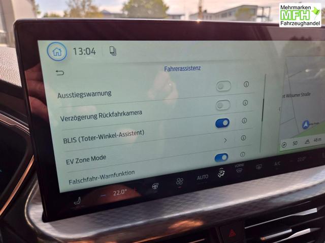 Ford Kuga Titanium 243PS PHEV Automatik schwenkb. AHK elektr. PanoDach Sitzheizung v+h Lenkradheizung Frontscheibe beheizb. Klimaautomatik Navi SYNC4 Apple CarPlay Android Auto Touchscreen PDC 4xKamera 2xKeyless 17"LM vollelektr. Reichweite 66KM 