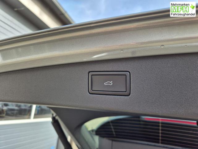 Volkswagen Tiguan Life 1,5 l eHybrid OPF 204PS DSG Design Paket "Dark" LED-Plus-Scheinw. elektr. Heckklappe Sitzheizung v+h Lenkradheizung R&uuml;ckf.Kamera Klimaautomatik VW-Radio Bluetooth wireless Apple CarPlay + Android Auto PDC ACC 2xKeyless Digital Cockpit 