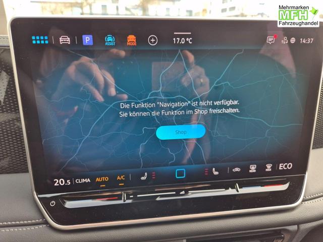 Volkswagen Tiguan Life 1,5 l eHybrid OPF 204PS DSG Design Paket "Dark" LED-Plus-Scheinw. elektr. Heckklappe Sitzheizung v+h Lenkradheizung R&uuml;ckf.Kamera Klimaautomatik VW-Radio Bluetooth wireless Apple CarPlay + Android Auto PDC ACC 2xKeyless Digital Cockpit 