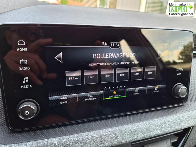 Skoda Scala 1.0 TSI 115PS Selection AHK schwenkb. Klimaautomatik Sitzheizung PDC R&uuml;ckf.Kamera Apple CarPlay Android Auto 