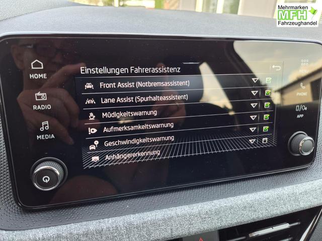 Skoda Scala 1.0 TSI 115PS Selection AHK schwenkb. Klimaautomatik Sitzheizung PDC R&uuml;ckf.Kamera Apple CarPlay Android Auto 