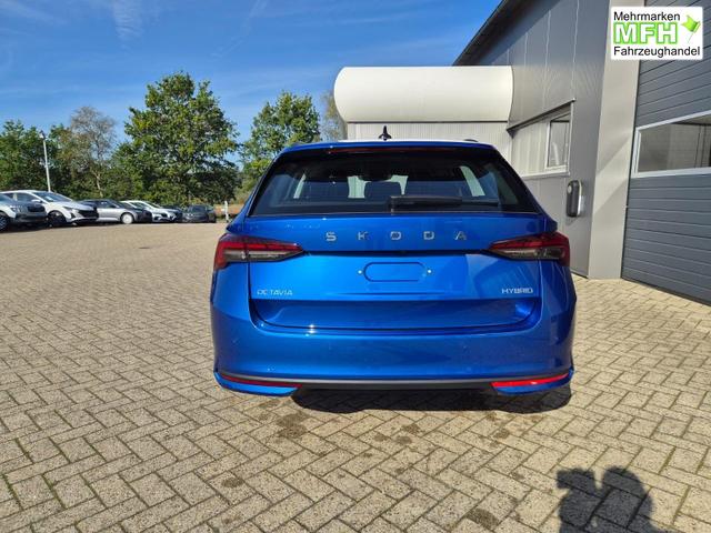 Skoda Octavia Combi 1.5 TSI 150PS m-HEV DSG Selection AHK Klimaautomatik PDC v+h R&uuml;ckf.Kamera Sitzheizung Apple CarPlay Android Auto 16"LM 