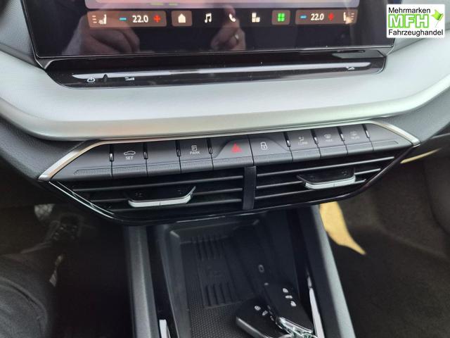 Skoda Octavia Combi 1.5 TSI 150PS m-HEV DSG Selection AHK Klimaautomatik PDC v+h R&uuml;ckf.Kamera Sitzheizung Apple CarPlay Android Auto 16"LM 