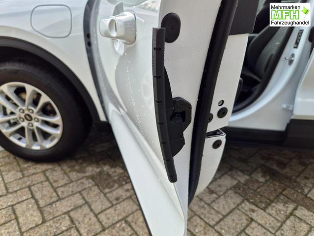 Ford Kuga Titanium 243PS PHEV Automatik elektr. PanoDach Sitzheizung v+h Lenkradheizung Frontscheibe beheizb. Klimaautomatik Navi SYNC4 Apple CarPlay Android Auto Touchscreen PDC 4xKamera 2xKeyless 17"LM vollelektr. Reichweite 66KM 
