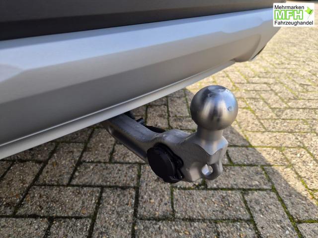 Ford Kuga Titanium 243PS PHEV Automatik schwenkb. AHK Sitzheizung v+h Lenkradheizung Frontscheibe beheizb. Klimaautomatik Navi SYNC4 Apple CarPlay Android Auto Touchscreen PDC 4xKamera 2xKeyless 17"LM vollelektr. Reichweite 66KM 