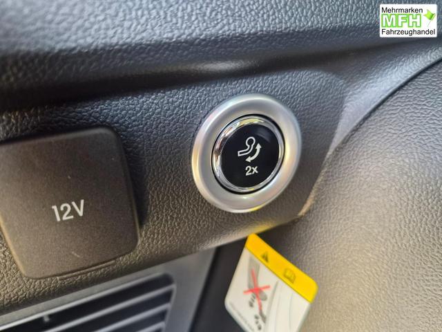 Ford Kuga Titanium 243PS PHEV Automatik schwenkb. AHK Sitzheizung v+h Lenkradheizung Frontscheibe beheizb. Klimaautomatik Navi SYNC4 Apple CarPlay Android Auto Touchscreen PDC 4xKamera 2xKeyless 17"LM vollelektr. Reichweite 66KM 