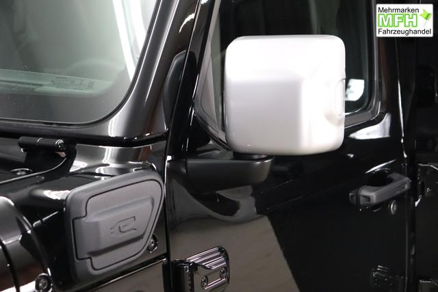 2.0 4xe Sahara Plug-In Hybrid 280 (380) 8-Stufen- Automatikgetriebe Black Uni Leder schwarz