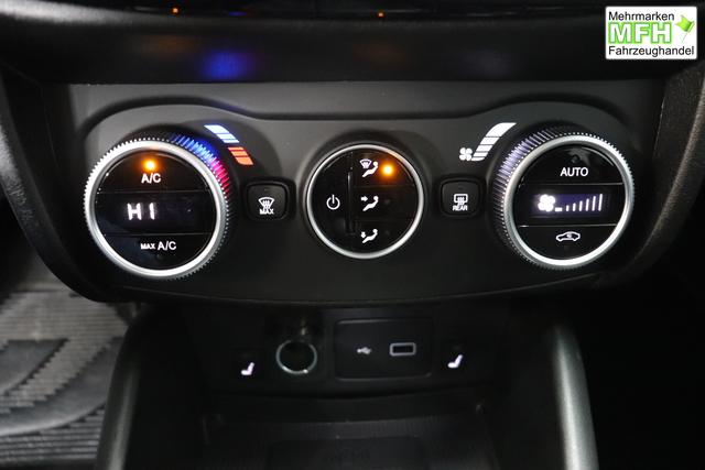 Tipo 5-T&uuml;rer MY22 TIPO 5-T&uuml;rer City Life 1.0 74kW (100PS)249 - Gelato Wei&szlig; 645 - Stoff Schwarz "316 R&uuml;ckfahrkamera mit dynamischen F&uuml;hrungslinien 3A4 Sicherheits-Plus-Paket 3A5 Convenience Plus-Paket 3B4 Style-Paket 452 Sitzheizung vorn ja laut RE 21.10 fb 7QC Uconnect&trade; NAV Navigationssystem und digitalem Audioempfang DAB+"