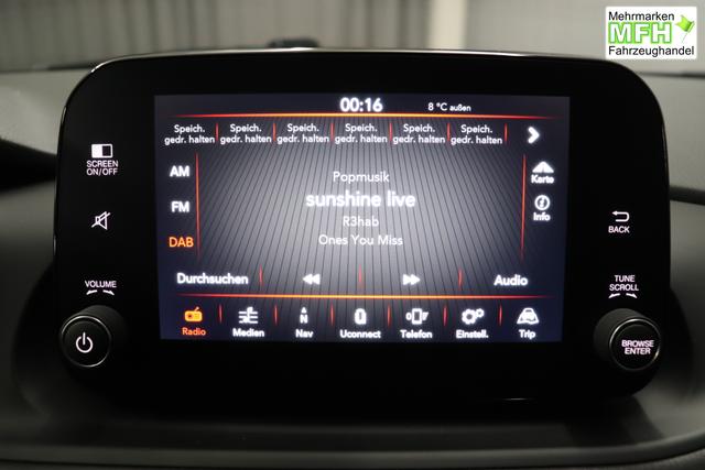 Tipo 5-T&uuml;rer MY22 TIPO 5-T&uuml;rer City Life 1.0 74kW (100PS)249 - Gelato Wei&szlig; 645 - Stoff Schwarz "316 R&uuml;ckfahrkamera mit dynamischen F&uuml;hrungslinien 3A4 Sicherheits-Plus-Paket 3A5 Convenience Plus-Paket 3B4 Style-Paket 452 Sitzheizung vorn ja laut RE 21.10 fb 7QC Uconnect&trade; NAV Navigationssystem und digitalem Audioempfang DAB+"