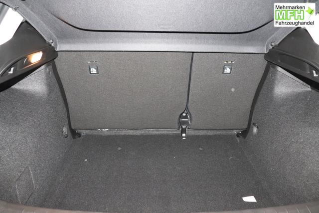 Tipo 5-T&uuml;rer MY22 TIPO 5-T&uuml;rer City Life 1.0 74kW (100PS)249 - Gelato Wei&szlig; 645 - Stoff Schwarz "316 R&uuml;ckfahrkamera mit dynamischen F&uuml;hrungslinien 3A4 Sicherheits-Plus-Paket 3A5 Convenience Plus-Paket 3B4 Style-Paket 452 Sitzheizung vorn ja laut RE 21.10 fb 7QC Uconnect&trade; NAV Navigationssystem und digitalem Audioempfang DAB+"