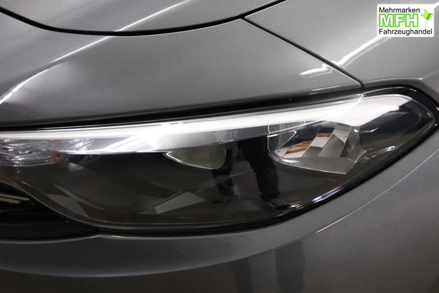 Tipo 5-T&uuml;rer MY22 TIPO 5-T&uuml;rer City Life 1.0 74kW (100PS)695 - Colosseo Grau 645 - Stoff Schwarz "316 R&uuml;ckfahrkamera mit dynamischen F&uuml;hrungslinien 3A4 Sicherheits-Plus-Paket 3A5 Convenience Plus-Paket 3B4 Style-Paket 452 Sitzheizung vorn 5DR Colosseo Grau ja laut RE 21.10 fb 7QC Uconnect&trade; NAV Navigationssystem und digitalem Audioempfang DAB+"