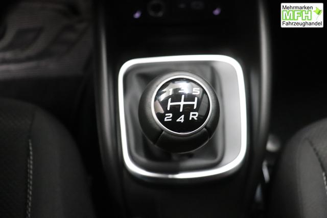 Tipo 5-T&uuml;rer MY22 TIPO 5-T&uuml;rer City Life 1.0 74kW (100PS)695 - Colosseo Grau 645 - Stoff Schwarz "316 R&uuml;ckfahrkamera mit dynamischen F&uuml;hrungslinien 3A4 Sicherheits-Plus-Paket 3A5 Convenience Plus-Paket 3B4 Style-Paket 452 Sitzheizung vorn 5DR Colosseo Grau ja laut RE 21.10 fb 7QC Uconnect&trade; NAV Navigationssystem und digitalem Audioempfang DAB+"