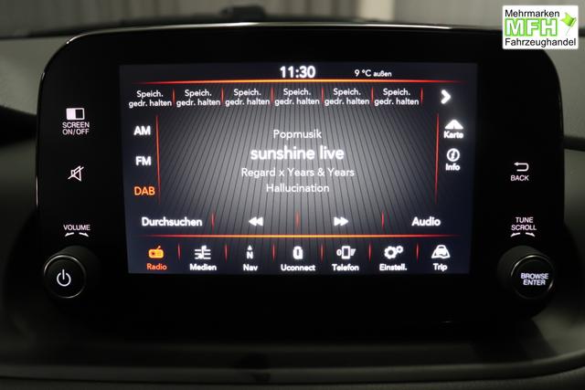 Tipo 5-T&uuml;rer MY22 TIPO 5-T&uuml;rer City Life 1.0 74kW (100PS)695 - Colosseo Grau 645 - Stoff Schwarz "316 R&uuml;ckfahrkamera mit dynamischen F&uuml;hrungslinien 3A4 Sicherheits-Plus-Paket 3A5 Convenience Plus-Paket 3B4 Style-Paket 452 Sitzheizung vorn 5DR Colosseo Grau ja laut RE 21.10 fb 7QC Uconnect&trade; NAV Navigationssystem und digitalem Audioempfang DAB+"