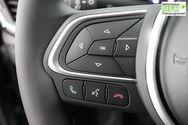 Tipo 5-T&uuml;rer MY22 TIPO 5-T&uuml;rer City Life 1.0 74kW (100PS)695 - Colosseo Grau 645 - Stoff Schwarz "316 R&uuml;ckfahrkamera mit dynamischen F&uuml;hrungslinien 3A4 Sicherheits-Plus-Paket 3A5 Convenience Plus-Paket 3B4 Style-Paket 452 Sitzheizung vorn 5DR Colosseo Grau ja laut RE 21.10 fb 7QC Uconnect&trade; NAV Navigationssystem und digitalem Audioempfang DAB+"