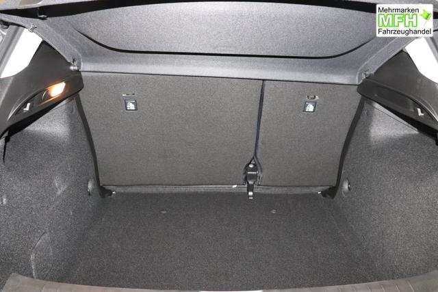 Tipo 5-T&uuml;rer MY22 TIPO 5-T&uuml;rer City Life 1.0 74kW (100PS)695 - Colosseo Grau 645 - Stoff Schwarz "316 R&uuml;ckfahrkamera mit dynamischen F&uuml;hrungslinien 3A4 Sicherheits-Plus-Paket 3A5 Convenience Plus-Paket 3B4 Style-Paket 452 Sitzheizung vorn 5DR Colosseo Grau ja laut RE 21.10 fb 7QC Uconnect&trade; NAV Navigationssystem und digitalem Audioempfang DAB+"