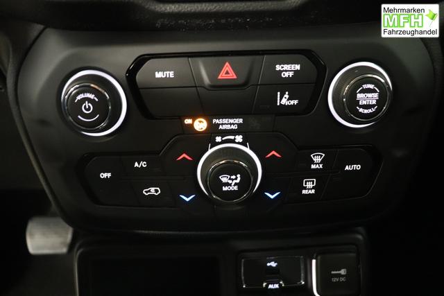 Jeep Renegade 1.5 T4 DCT7 e-Hybrid Longitude 1469 96 kW435 Blue Shade 015 Stoff Schwarz "61P Blue Shade Metallic Business-Paket Longitude: Uconnect Smartouch 8.4 mit 8,4""-Touchscreen, Navigationssystem, Bluetooth, AUX-IN-und USB sowie DAB, Apple CarPlay&Android Auto und LIVE Services, Fahrersitz mit elektr. Lordosenst&uuml;tze 2-fach verstellbar"