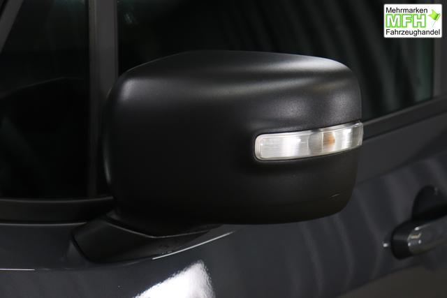 Jeep Renegade 1.5 T4 DCT7 e-Hybrid Longitude 1469 96 kW679 Graphite Grau 015 Stoff Schwarz "5DT Graphite Grau Business-Paket Longitude: Uconnect Smartouch 8.4 mit 8,4""-Touchscreen, Navigationssystem, Bluetooth, AUX-IN-und USB sowie DAB, Apple CarPlay&Android Auto und LIVE Services, Fahrersitz mit elektr. Lordosenst&uuml;tze 2-fach verstellbar"