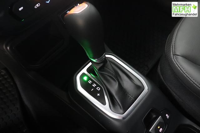 Jeep Renegade 1.5 T4 DCT7 e-Hybrid Limited 1469 96 kW435 Blue Shade Leder Schwarz "Navigationssystem 01K Design-Paket Black Pack 2XL Leder-Paket 2T2 Funktions-Paket 7KS Winter-Paket UGM Uconnect Smartouch 8.4 mit 8,4""-Touchscreen, Navigationssystem, Bluetooth, AUX-IN-und USB sowie DAB, Apple CarPlay&Android Auto und LIVE Services 070 Seitenscheiben hinten und Heckscheibe verdunkelt 108 18""-Leichtmetallfelgen, schwarz gl&auml;nzend 61P Blue Shade"