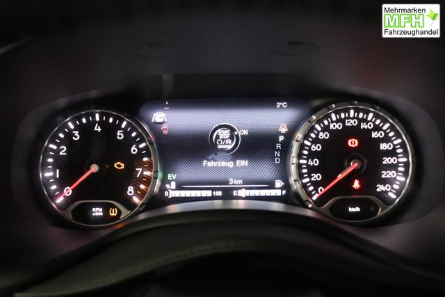 Jeep Renegade 1.5 T4 DCT7 e-Hybrid Limited 1469 96 kW435 Blue Shade Leder Schwarz "Navigationssystem 01K Design-Paket Black Pack 2XL Leder-Paket 2T2 Funktions-Paket 7KS Winter-Paket UGM Uconnect Smartouch 8.4 mit 8,4""-Touchscreen, Navigationssystem, Bluetooth, AUX-IN-und USB sowie DAB, Apple CarPlay&Android Auto und LIVE Services 070 Seitenscheiben hinten und Heckscheibe verdunkelt 108 18""-Leichtmetallfelgen, schwarz gl&auml;nzend 61P Blue Shade"