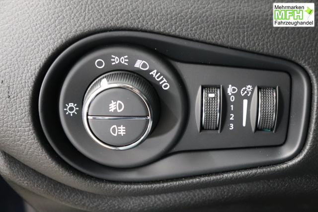 Jeep Renegade 1.5 T4 DCT7 e-Hybrid Limited 1469 96 kW435 Blue Shade Leder Schwarz "Navigationssystem 01K Design-Paket Black Pack 2XL Leder-Paket 2T2 Funktions-Paket 7KS Winter-Paket UGM Uconnect Smartouch 8.4 mit 8,4""-Touchscreen, Navigationssystem, Bluetooth, AUX-IN-und USB sowie DAB, Apple CarPlay&Android Auto und LIVE Services 070 Seitenscheiben hinten und Heckscheibe verdunkelt 108 18""-Leichtmetallfelgen, schwarz gl&auml;nzend 61P Blue Shade"