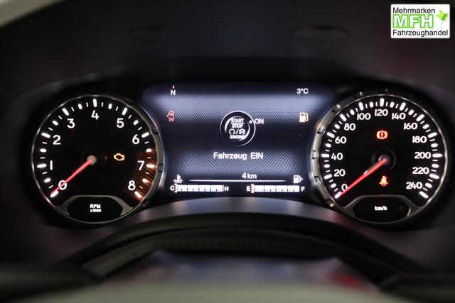 Jeep Renegade 1.0 T3 GSE Limited 999 88 kW470 Bikini Metallic 020 Stoff schwarz "2T2 Funktions-Paket CommandView&reg; Panorama-Glasschiebedach 2Y7 Business-Paket 7KS Winter-Paket 61Q Bikini Metallic", Beispielbilder, ggf. teilweise mit Sonderausstattung