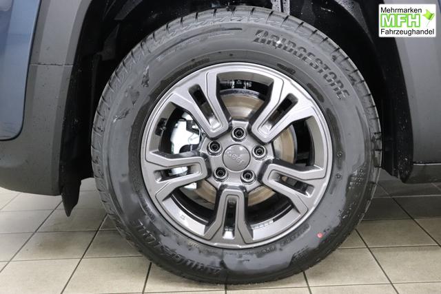 Jeep Renegade 1.6 Multijet 16V Longitude Diesel 1598 96 kW435 Blue Shade 015 Stoff schwarz "8F6 Reifen-Reparatur-Set (Kit Fix&Go) Business-Paket Longitude 070 Stark abgedunkelte Heckscheibe und Seitenscheiben hinten Blue Shade", Beispielbilder, ggf. teilweise mit Sonderausstattung