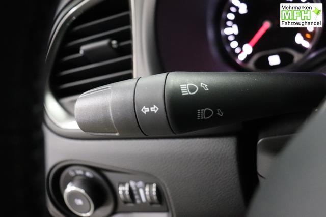 Jeep Renegade 1.6 Multijet 16V Longitude Diesel 1598 96 kW435 Blue Shade 015 Stoff schwarz "8F6 Reifen-Reparatur-Set (Kit Fix&Go) Business-Paket Longitude 070 Stark abgedunkelte Heckscheibe und Seitenscheiben hinten Blue Shade", Beispielbilder, ggf. teilweise mit Sonderausstattung