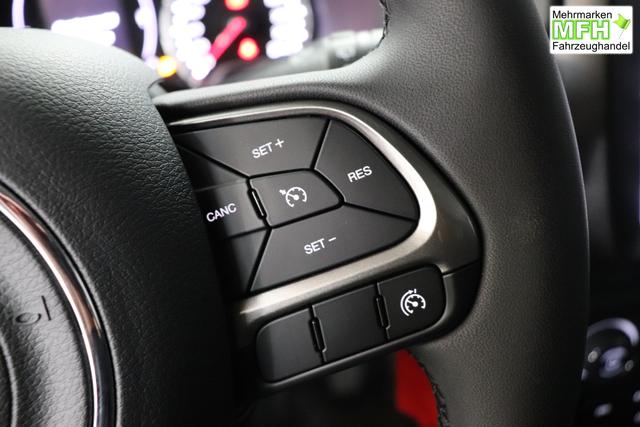 Jeep Renegade 1.6 Multijet 16V Longitude Diesel 1598 96 kW435 Blue Shade 015 Stoff schwarz "8F6 Reifen-Reparatur-Set (Kit Fix&Go) Business-Paket Longitude 070 Stark abgedunkelte Heckscheibe und Seitenscheiben hinten Blue Shade", Beispielbilder, ggf. teilweise mit Sonderausstattung