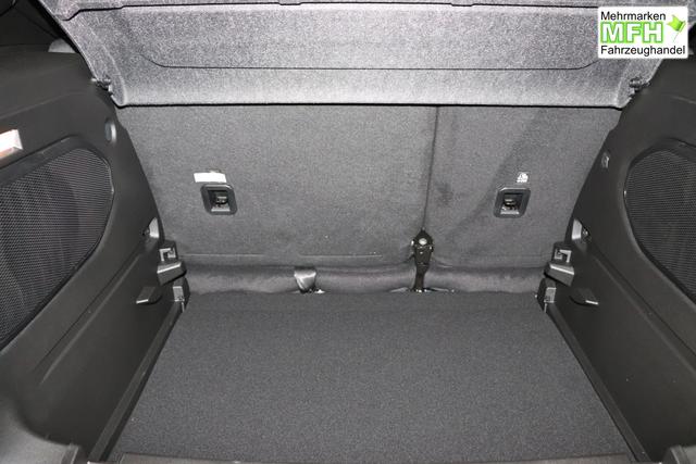 Jeep Renegade 1.6 Multijet 16V Longitude Diesel 1598 96 kW435 Blue Shade 015 Stoff schwarz "8F6 Reifen-Reparatur-Set (Kit Fix&Go) Business-Paket Longitude 070 Stark abgedunkelte Heckscheibe und Seitenscheiben hinten Blue Shade", Beispielbilder, ggf. teilweise mit Sonderausstattung