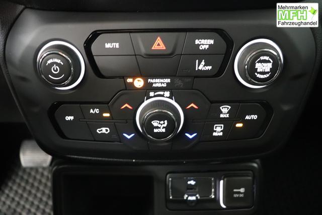 Jeep Renegade 1.5 T4 DCT7 e-Hybrid Limited 1469 96 kW296 Alpine White 020 Stoff Schwarz "7KS Winter-Paket 070 Seitenscheiben hinten und Heckscheibe verdunkelt 5CA Alpine White"