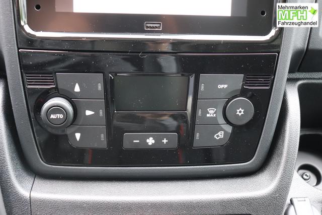 Fiat Ducato Easy Pro L4H2 verblecht 140 HDI MT Euro 6d-ISC-FCM Ducato Wei&szlig; (549) Darko Red Black (196) "144 Allwetterreifen 619 Heckfl&uuml;gelt&uuml;ren mit 260&deg; &Ouml;ffnung 6HQ Aufkleber Notrufnummern 853 Bedienungsanleitung Deutsch AGY Paket ""Techno Plus Visibility"" LHA LED-Beleuchtung im Laderaum"