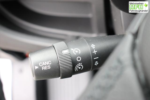 Fiat Ducato Easy Pro L4H2 verblecht 140 HDI MT Euro 6d-ISC-FCM Ducato Wei&szlig; (549) Darko Red Black (196) "144 Allwetterreifen 619 Heckfl&uuml;gelt&uuml;ren mit 260&deg; &Ouml;ffnung 6HQ Aufkleber Notrufnummern 853 Bedienungsanleitung Deutsch AGY Paket ""Techno Plus Visibility"" LHA LED-Beleuchtung im Laderaum"