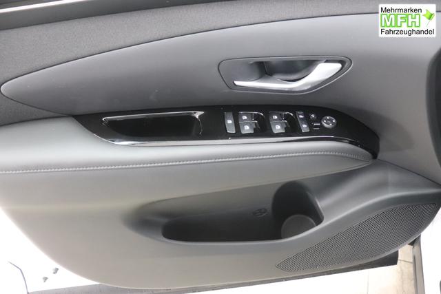 Hyundai Tucson 1.6 T-GDI 6MT 2WD Family MY23 110kW Polar White Sitzpolsterung in Stoff Schwarz