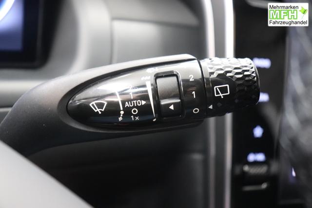 Hyundai Tucson 1.6 T-GDI 6MT 2WD Family MY23 110kW Polar White Sitzpolsterung in Stoff Schwarz