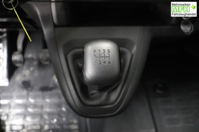 Scudo Scudo Kastenwagen L3 2.0 145 MT6 Kastenwagen549 - WEISS 969 - Standard Sitze "2QC Multifunktionale Beifahrersitzbank ""Eat and Work"" 3OM verst&auml;rktes LED Licht im Laderaum 7ET Komforttrennwand Verglast Mit Kleiderhaken A04 Paket ""Assist"" A06 Paket ""Worksite"" CKD Holzboden Laderaum 9mm Mit Antirutschbeschichtung, Inkl. Sei"