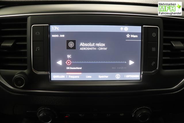 Scudo Scudo Kastenwagen L3 2.0 145 MT6 Kastenwagen549 - WEISS 969 - Standard Sitze "2QC Multifunktionale Beifahrersitzbank ""Eat and Work"" 3OM verst&auml;rktes LED Licht im Laderaum 7ET Komforttrennwand Verglast Mit Kleiderhaken A04 Paket ""Assist"" A06 Paket ""Worksite"" CKD Holzboden Laderaum 9mm Mit Antirutschbeschichtung, Inkl. Sei"