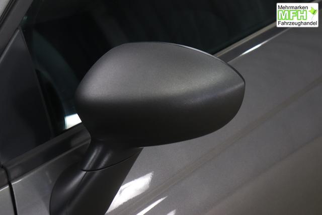 595 & 695 MY23 595 1.4 T-Jet 121 kW (165 PS) MT 695 - Record Grau 557 - Integral-Sportsitze Leder Schwarz "3L3 Komfort-Paket: Bi-Xenon Scheinwerfer, Beats&reg; Audio Soundsystem 3L4 Tech-Paket 5DP Record Grau 9SV, Gutschrift Mopar BMC Sportluftfilter und Tankdeckel aus Aluminium A67 Linea Turismo"