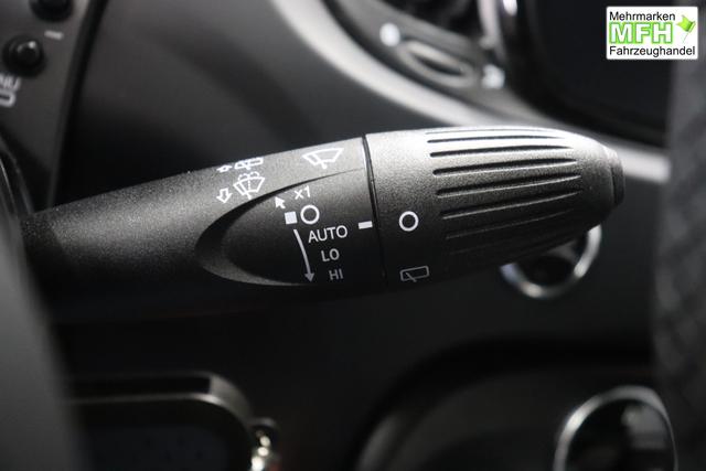 595 & 695 MY23 595 1.4 T-Jet 121 kW (165 PS) MT 695 - Record Grau 557 - Integral-Sportsitze Leder Schwarz "3L3 Komfort-Paket: Bi-Xenon Scheinwerfer, Beats&reg; Audio Soundsystem 3L4 Tech-Paket 5DP Record Grau 9SV, Gutschrift Mopar BMC Sportluftfilter und Tankdeckel aus Aluminium A67 Linea Turismo"