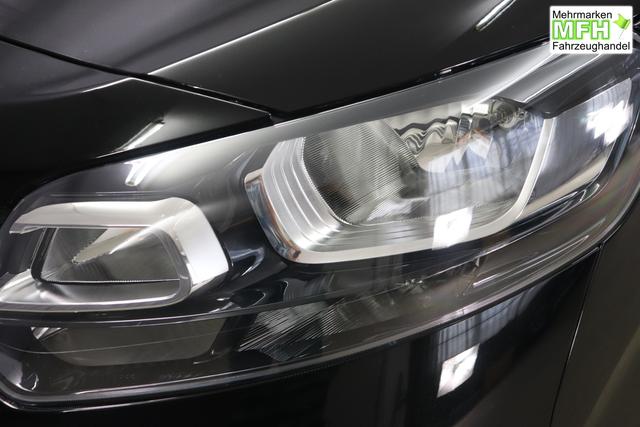 Scudo Scudo Kastenwagen L3 2.0 145 MT6 Kastenwagen632 - Schwarz 969 - Standard Sitze "2QC Multifunktionale Beifahrersitzbank ""Eat and Work"" 3OM verst&auml;rktes LED Licht im Laderaum 7ET Komforttrennwand Verglast Mit Kleiderhaken A04 Paket ""Assist"" A06 Paket ""Worksite"" CKD Holzboden Laderaum 9mm Mit Antirutschbeschichtung, Inkl. Sei 632 Schwarz"