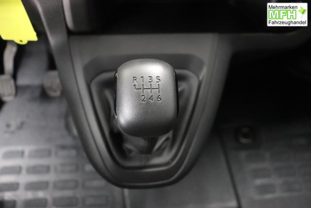 Scudo Scudo Kastenwagen L3 2.0 145 MT6 Kastenwagen632 - Schwarz 969 - Standard Sitze "2QC Multifunktionale Beifahrersitzbank ""Eat and Work"" 3OM verst&auml;rktes LED Licht im Laderaum 7ET Komforttrennwand Verglast Mit Kleiderhaken A04 Paket ""Assist"" A06 Paket ""Worksite"" CKD Holzboden Laderaum 9mm Mit Antirutschbeschichtung, Inkl. Sei 632 Schwarz"