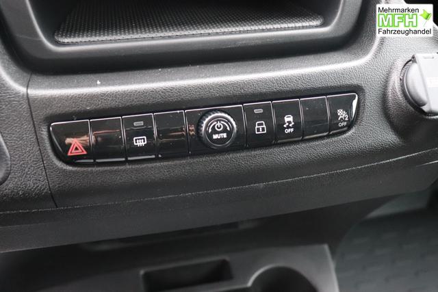 Fiat Professional Ducato series 9 35 L4H2 Kawa verblecht 140 MJT Euro-6D-Final MT 549 - Ducato Wei&szlig; "076 Sitzbezug Schwarz mit Ducato-Logo auf Kopfst&uuml;tze" "502 Beifahrerairbag f&uuml;r Beifahrerdoppelsitz 5W3 Paket ""Techno Nav"" 5W6 Paket ""Visibility"" 5YJ Paket ""City"" 619 Heckfl&uuml;gelt&uuml;ren 260 Grad &Ouml;ffnung (Bei Auswahl Opt. 619 i.V.m. 519.muss Opt. 029 mitbestellt werd 6JA Starre Anh&auml;ngerkupplung 835 Ablagefach im Dach (Serie bei Maxi 40 + Doka) 92P Kraftstofftank 75 Liter JKU 230-Volt-Steckdose an der Mittelkonsole 077 verst&auml;rkte Federn hinten SERIE"