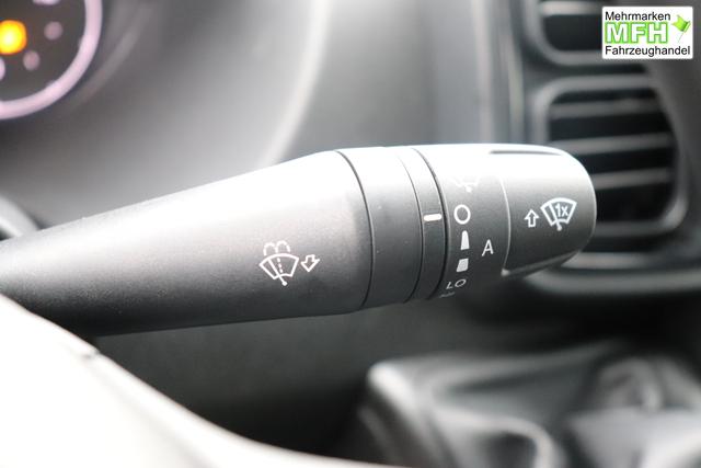 Fiat Professional Ducato series 9 35 L4H2 Kawa verblecht 140 MJT Euro-6D-Final MT 549 - Ducato Wei&szlig; "076 Sitzbezug Schwarz mit Ducato-Logo auf Kopfst&uuml;tze" "502 Beifahrerairbag f&uuml;r Beifahrerdoppelsitz 5W3 Paket ""Techno Nav"" 5W6 Paket ""Visibility"" 5YJ Paket ""City"" 619 Heckfl&uuml;gelt&uuml;ren 260 Grad &Ouml;ffnung (Bei Auswahl Opt. 619 i.V.m. 519.muss Opt. 029 mitbestellt werd 6JA Starre Anh&auml;ngerkupplung 835 Ablagefach im Dach (Serie bei Maxi 40 + Doka) 92P Kraftstofftank 75 Liter JKU 230-Volt-Steckdose an der Mittelkonsole 077 verst&auml;rkte Federn hinten SERIE"