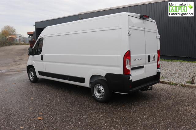 Fiat Professional Ducato series 9 35 L4H2 Kawa verblecht 140 MJT Euro-6D-Final MT 549 - Ducato Wei&szlig; "076 Sitzbezug Schwarz mit Ducato-Logo auf Kopfst&uuml;tze" "502 Beifahrerairbag f&uuml;r Beifahrerdoppelsitz 5W3 Paket ""Techno Nav"" 5W6 Paket ""Visibility"" 5YJ Paket ""City"" 619 Heckfl&uuml;gelt&uuml;ren 260 Grad &Ouml;ffnung (Bei Auswahl Opt. 619 i.V.m. 519.muss Opt. 029 mitbestellt werd 6JA Starre Anh&auml;ngerkupplung 835 Ablagefach im Dach (Serie bei Maxi 40 + Doka) 92P Kraftstofftank 75 Liter JKU 230-Volt-Steckdose an der Mittelkonsole 077 verst&auml;rkte Federn hinten SERIE"