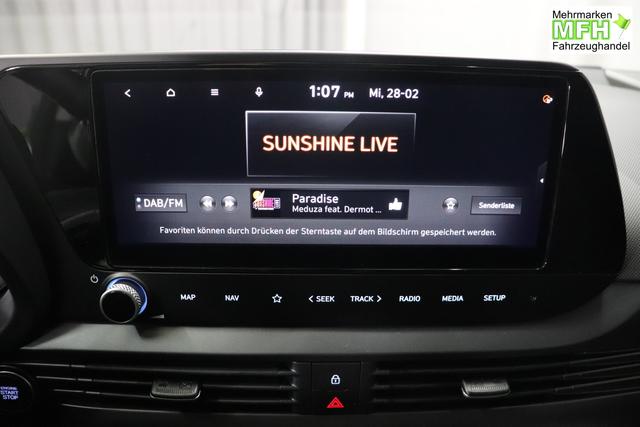 i20 (BC3) Trend Line 1.0 T-GDi 74kW Lucid Lime Metallic Sitzpolsterung in Stoff Schwarz PA4 Infotainment-Paket