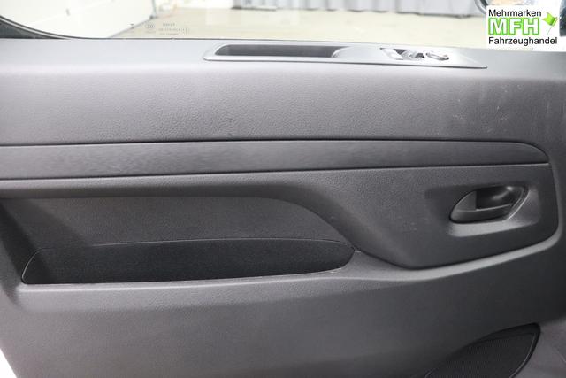 Fiat Scudo L3 2.0 145PS MT 549 - WEISS 969 - Standard Sitze "980 vollwertiges Ersatzrad 9A1 Pack Visibility Schweibenwischer mit Regensensor Elektrische und beheizbare Au&szlig;enspiegel, anklappbar Nebelscheinwerfer Serie: 516 Heckfl&uuml;gelt&uuml;ren 450 H&ouml;henverstellbarer Fahrersitz 056 Berganfahrhilfe 149 Trennwand ohne Fenster 025 Klimaanlage"