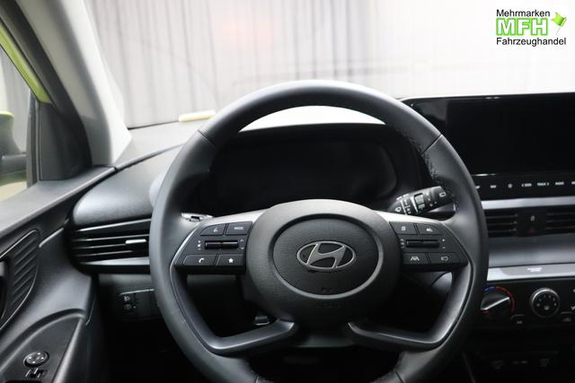 Hyundai i20 Comfort 1.2 58 kW (79 PS) Klimaanlage, Navigationssystem, Radio mit DAB, Apple CarPlay & Android Auto, R&uuml;ckfahrkamera, Einparkhilfe hinten, Lichtsensor, Spurhalteassistent, Fernlichtassistent, Verkehrszeichenassistent uvm. 